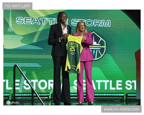 风暴队以罗伊德交易榜眼秀马隆加开启重建新篇章